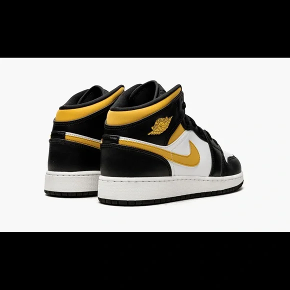 AIR JORDAN 1 MID